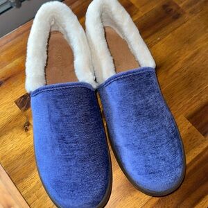 Vionic Blue and White Women's Shoes